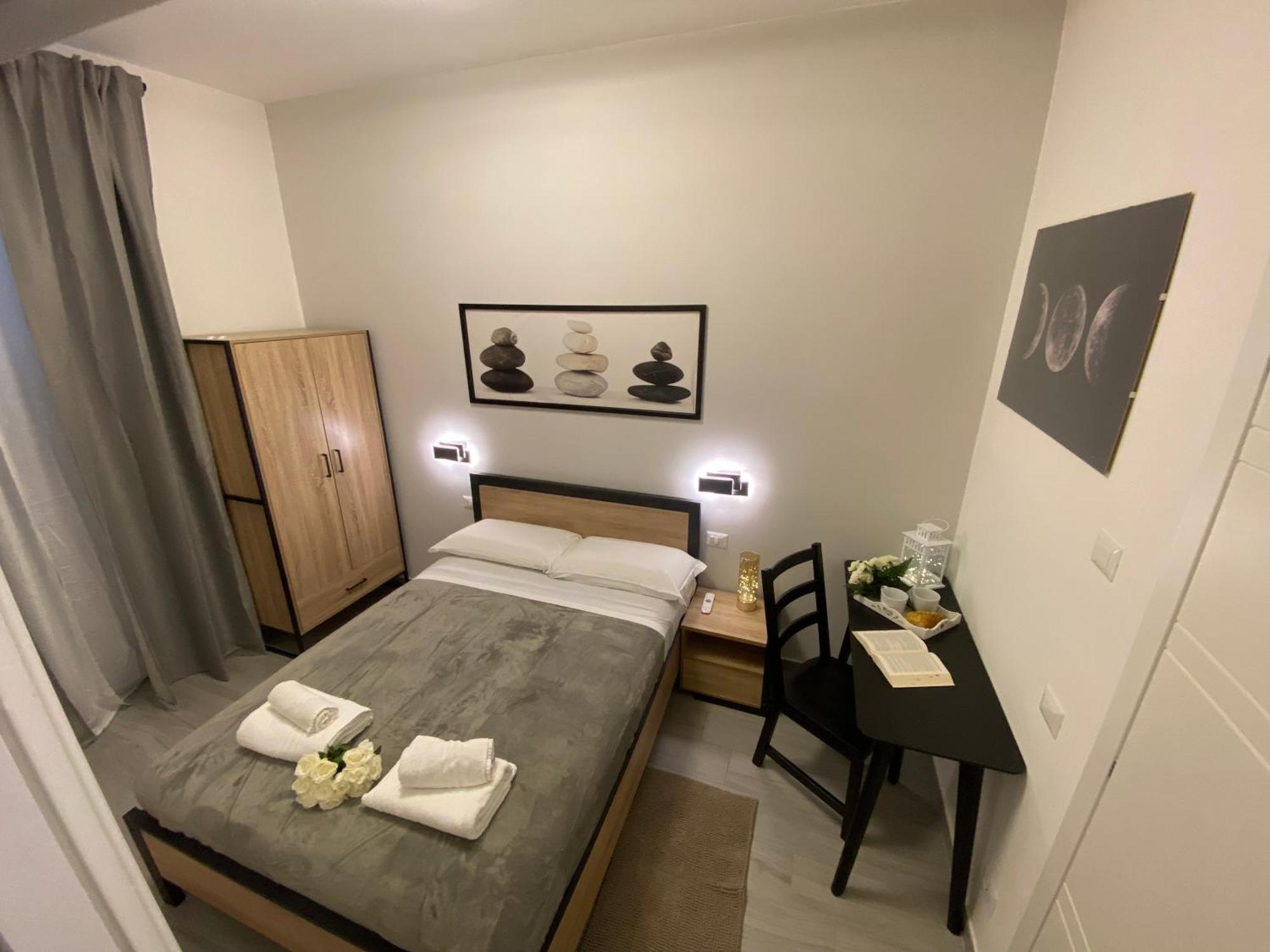 Roma Centro Softrooms Guest House Affittacamere Buitenkant foto