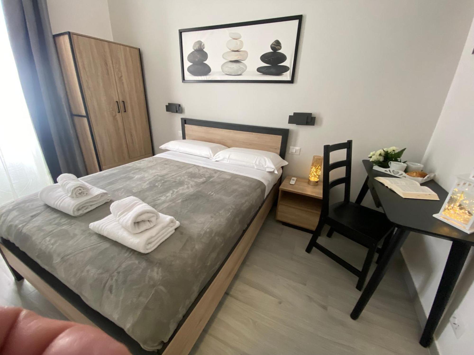 Roma Centro Softrooms Guest House Affittacamere Buitenkant foto
